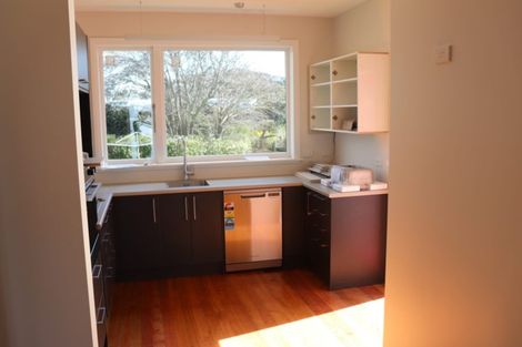 Photo of property in 19 Homebush Road, Khandallah, Wellington, 6035