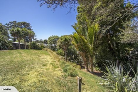 Photo of property in 27a Eastglen Road, Glen Eden, Auckland, 0602