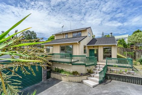 Photo of property in 5 Baltimore Place, Forrest Hill, Auckland, 0620