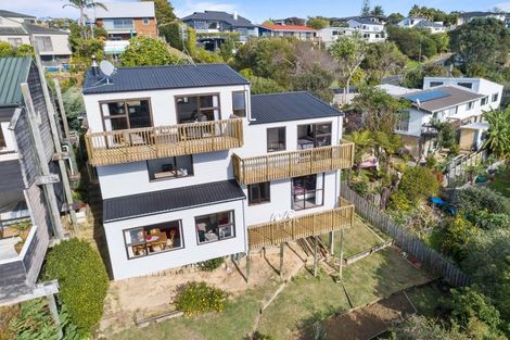 Photo of property in 2/4 Danbury Drive, Torbay, Auckland, 0630