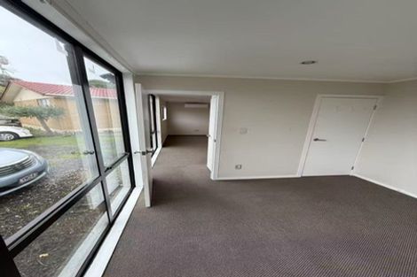 Photo of property in 2 Cranberry Place, Bucklands Beach, Auckland, 2012