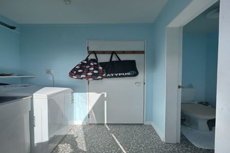 Photo of property in 10 Rangitane Street, Maupuia, Wellington, 6022