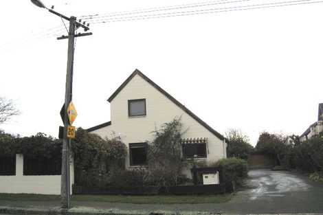 Photo of property in 2/74 Abberley Crescent, St Albans, Christchurch, 8014