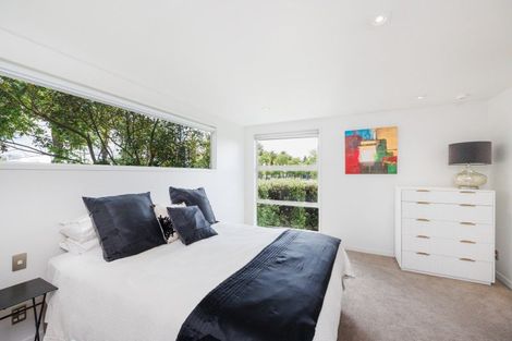 Photo of property in 297 Fitzherbert Avenue, West End, Palmerston North, 4410