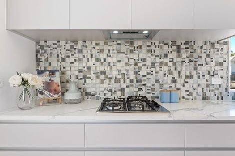 Photo of property in 9 Rosedale Road, Pinehill, Auckland, 0632