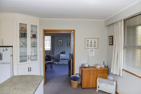 Photo of property in 19 Towey Street, Holmes Hill, Oamaru, 9401