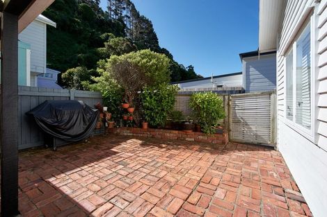 Photo of property in 40 Derwent Street, Island Bay, Wellington, 6023