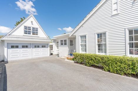 Photo of property in 10 Woodstock Road, Fairfield, Hamilton, 3214