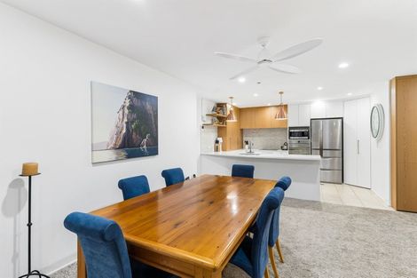 Photo of property in 2c/173 Hurstmere Road, Takapuna, Auckland, 0622