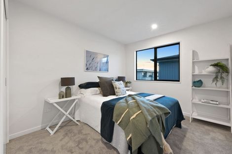 Photo of property in 42c Takutai Avenue, Half Moon Bay, Auckland, 2012