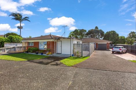 Photo of property in 20 Edgewater Grove, Orewa, 0931