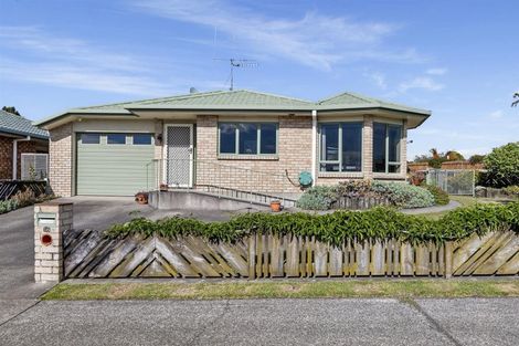 Photo of property in 16 Chaytor Street, Te Puke, 3119