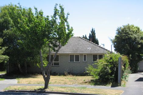 Photo of property in 8 Elder Place, Parklands, Christchurch, 8083