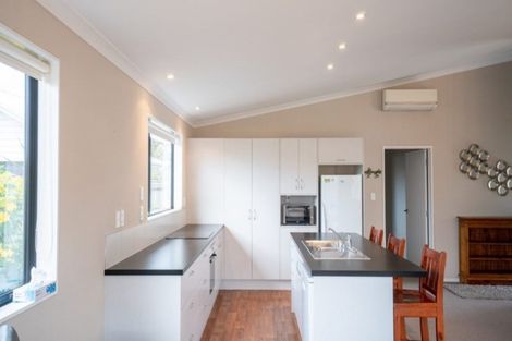 Photo of property in 76 Keeling Street, West End, Palmerston North, 4412