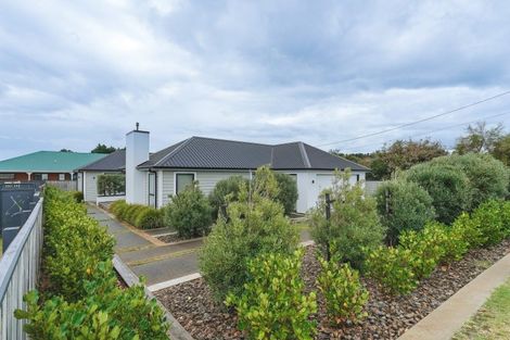 Photo of property in 25 Andrews Street, Foxton Beach, Foxton, 4815