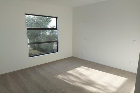 Photo of property in 4/40 Scarlet Oak Drive, Schnapper Rock, Auckland, 0632