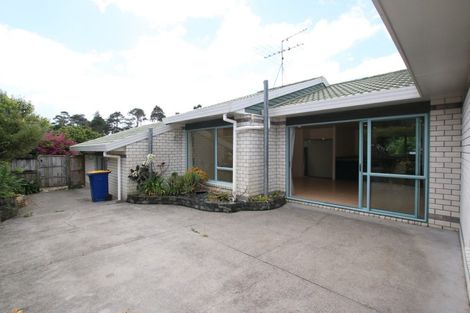 Photo of property in 3 Khaleel Place, Henderson, Auckland, 0612