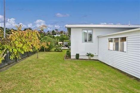 Photo of property in 2 Wykeham Place, Glenfield, Auckland, 0629