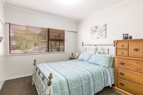 Photo of property in 10 Castleton Street, Birkdale, Auckland, 0626