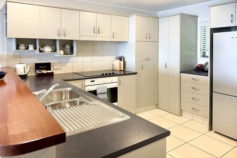 Photo of property in Beachpoint Apartments, 2/5 West End Road, Ohope, 3121