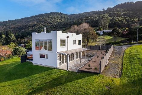 Photo of property in 64 Ellesmere Street, Ravensbourne, Dunedin, 9022