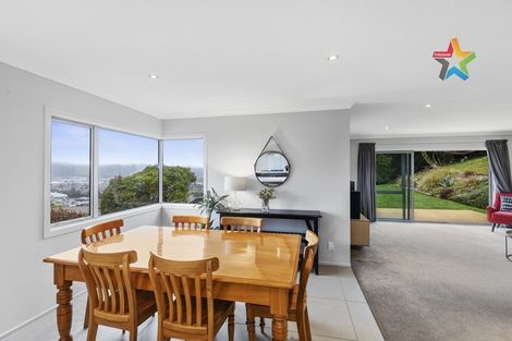 Photo of property in 10 Swain Grove, Riverstone Terraces, Upper Hutt, 5018