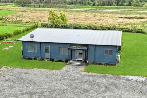 Photo of property in 50 Pukeora Scenic Road, Waipukurau, 4281