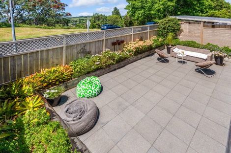 Photo of property in 1/180 Sandspit Road, Shelly Park, Auckland, 2014