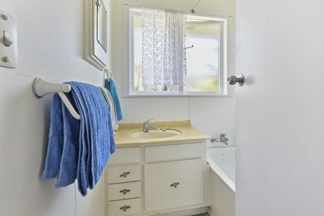 Photo of property in 1/4a Lomas Place, Manurewa, Auckland, 2102