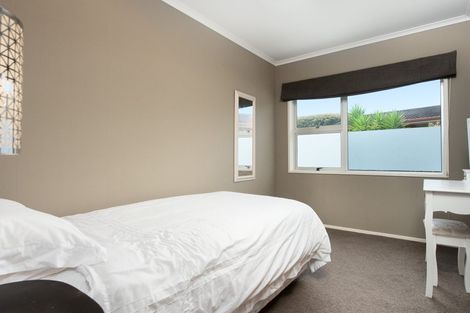 Photo of property in 4 Sunny Bay Road, Matua, Tauranga, 3110