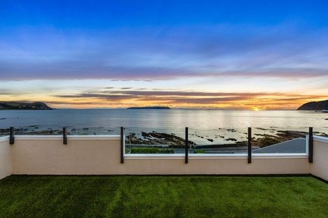 Photo of property in 24 Sunset Parade, Plimmerton, Porirua, 5026