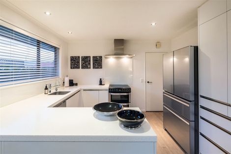 Photo of property in 1/31a Lansbury Avenue, Strowan, Christchurch, 8052