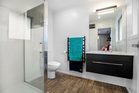 Photo of property in 72 Stratford Drive, Mount Pisa, Cromwell, 9383