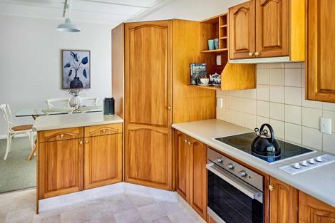 Photo of property in 107 Oroua Street, Eastbourne, Lower Hutt, 5013