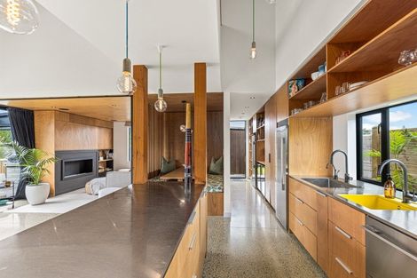 Photo of property in 17 Patiki Place, Omaha, 0986