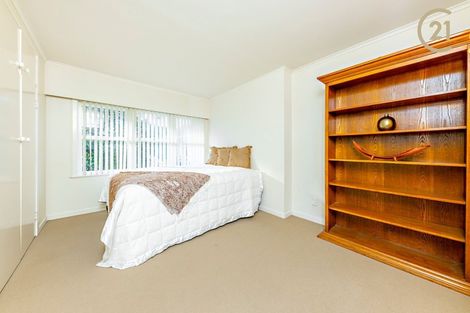 Photo of property in 2 Boundary Road, Opaheke, Papakura, 2113