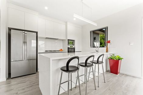 Photo of property in 35 Bella Vista Drive, Gulf Harbour, Whangaparaoa, 0930