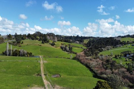 Photo of property in 35 Whitford Park Road, Whitford, Howick, 2571