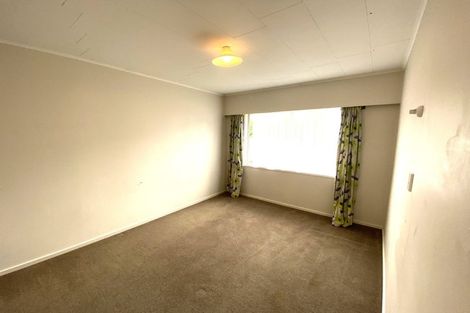 Photo of property in 2/1 Proctor Lane, Tawa, Wellington, 5028