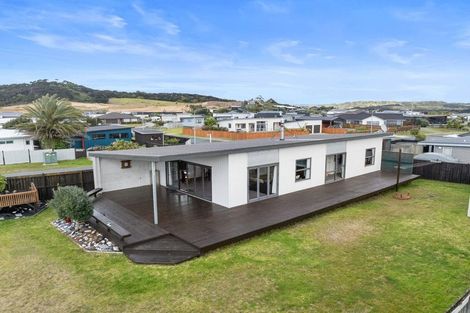 Photo of property in 1 Spinifex Road, Mangawhai Heads, Mangawhai, 0505