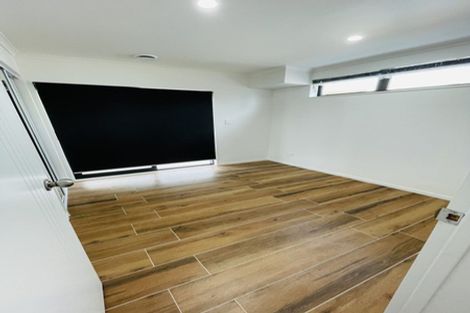 Photo of property in 1c Ohira Place, Henderson, Auckland, 0612