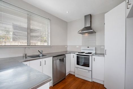 Photo of property in 71 Sylvan Crescent, Te Atatu South, Auckland, 0610