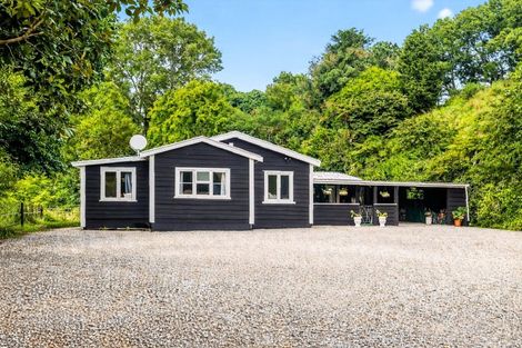 Photo of property in 822 Motukawa Road, Tarata, Inglewood, 4387