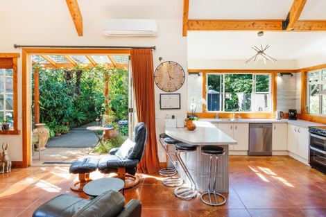 Photo of property in 355 Turitea Road, Turitea, Palmerston North, 4472