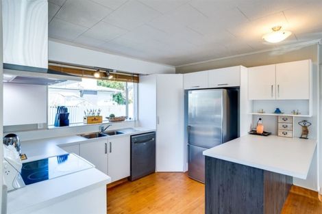 Photo of property in 30 Henley Crescent, Pirimai, Napier, 4112