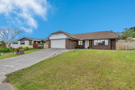 Photo of property in 49 Golfland Drive, Golflands, Auckland, 2013