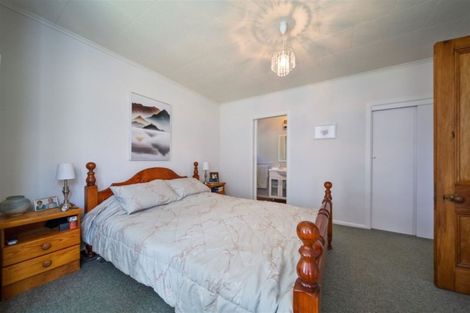 Photo of property in 31 Ngatai Street, Manaia, 4612