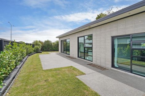 Photo of property in 403c Harewood Road, Harewood, Christchurch, 8051