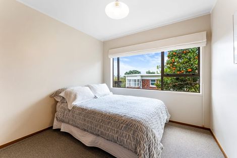 Photo of property in 2/9 Newhaven Terrace, Mairangi Bay, Auckland, 0630