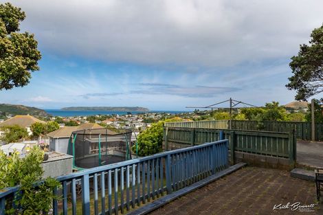 Photo of property in 22 De Castro Place, Titahi Bay, Porirua, 5022